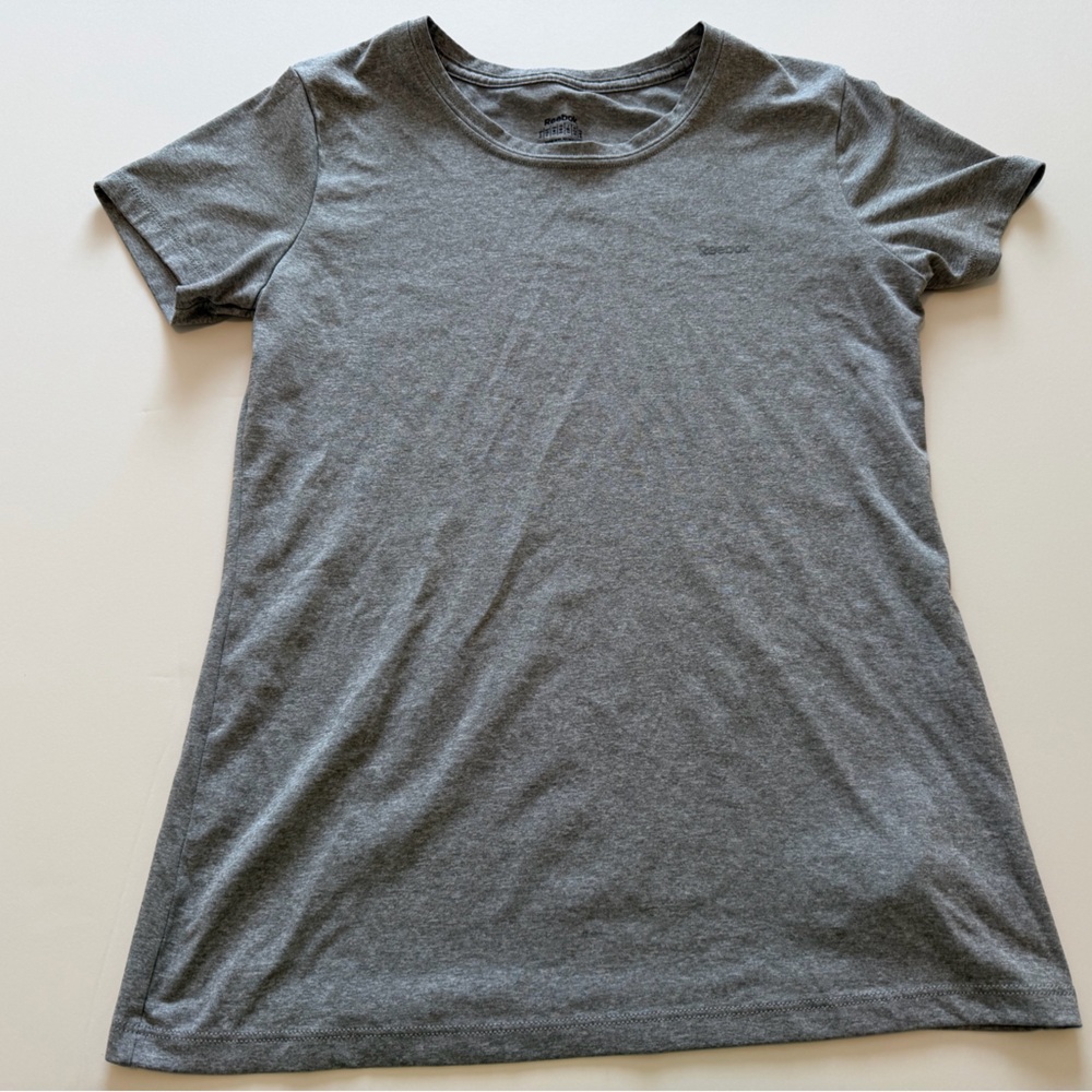 Reebok Heather Grey Athletic T Shirt Medium Workout Training Top